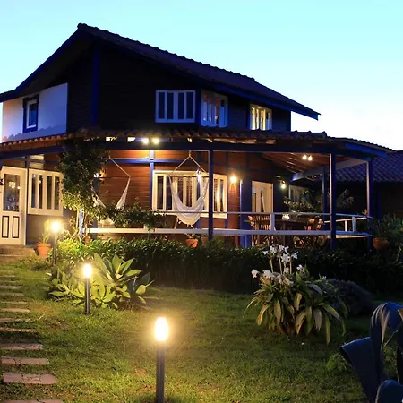 O Zimbreiro לינה וארוחת בוקר 4*